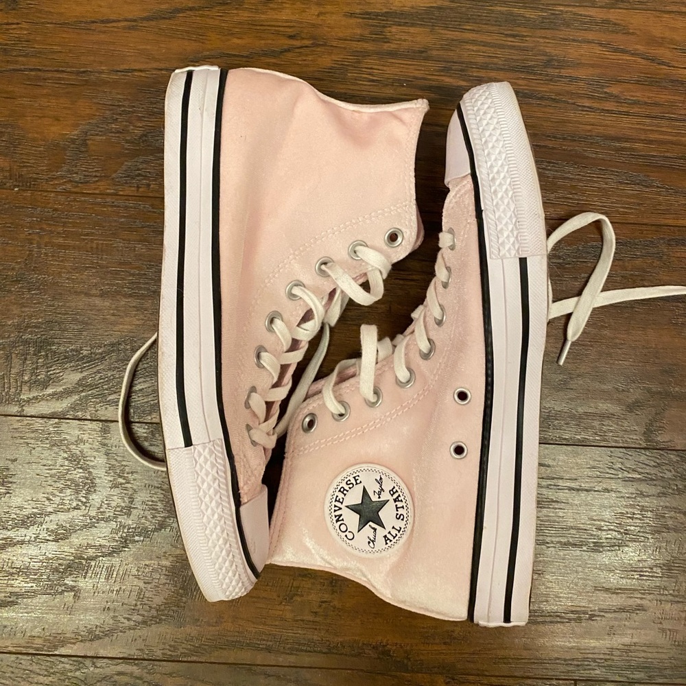 Pink Velvet Converse Chuck Taylor High Top Seakers